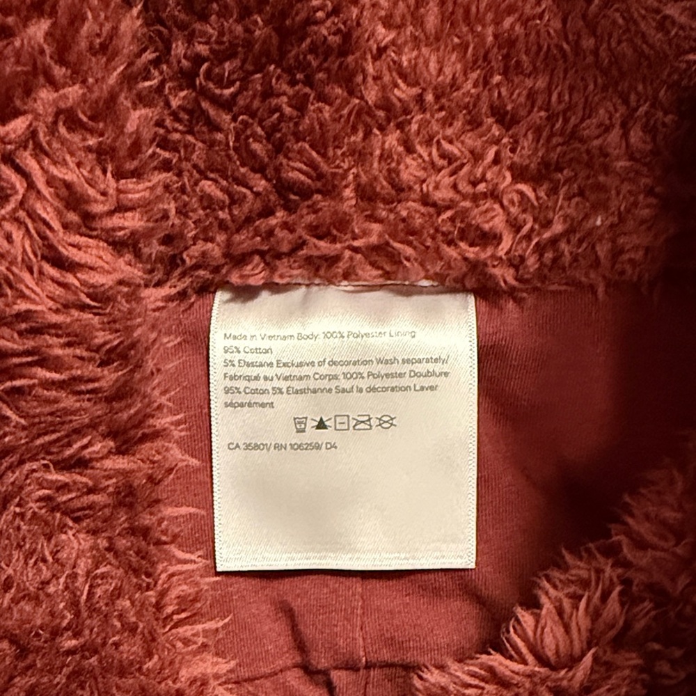 Warmth Restore pullover - Picture 2 of 4